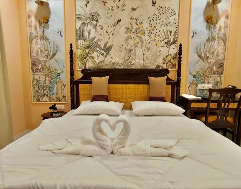 After House | Elegant Tropical Room 1 BHK | Central Jaipur Stay