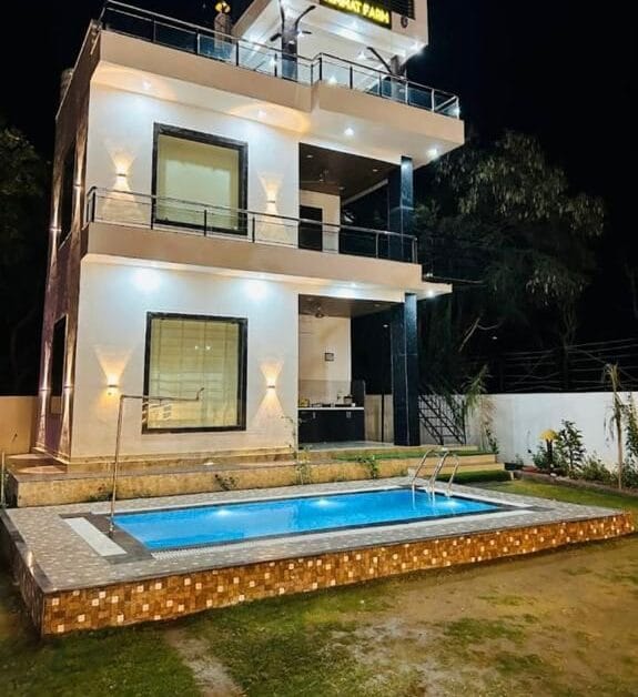 2 BHK Farm with Rooftop in Agra Road